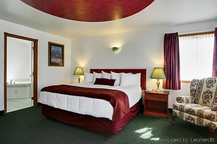 White Wolf Inn Хинтон Номер фото