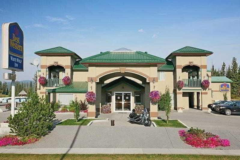 White Wolf Inn Хинтон Экстерьер фото